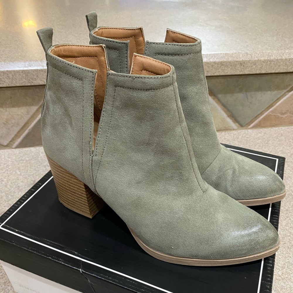 Qupid Wilson Khaki Ankle Bootie